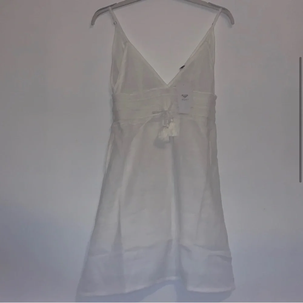 Roxy | Simple Blossom Dress 100% cotton V Neck - Picture 3 of 6
